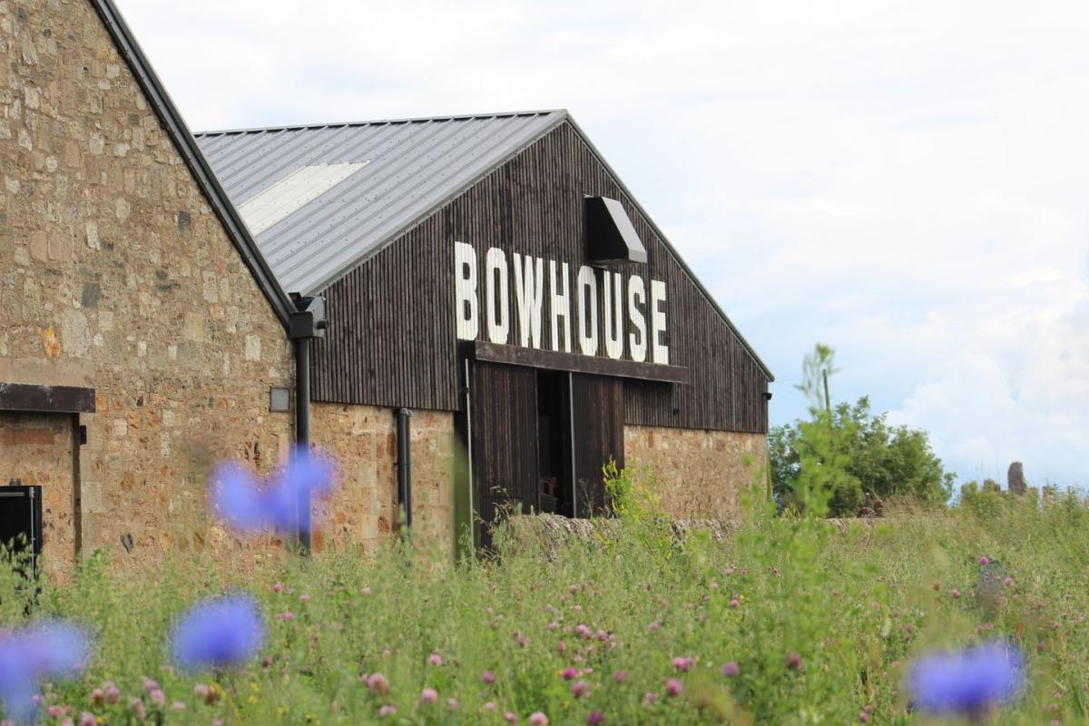 Bowhouse