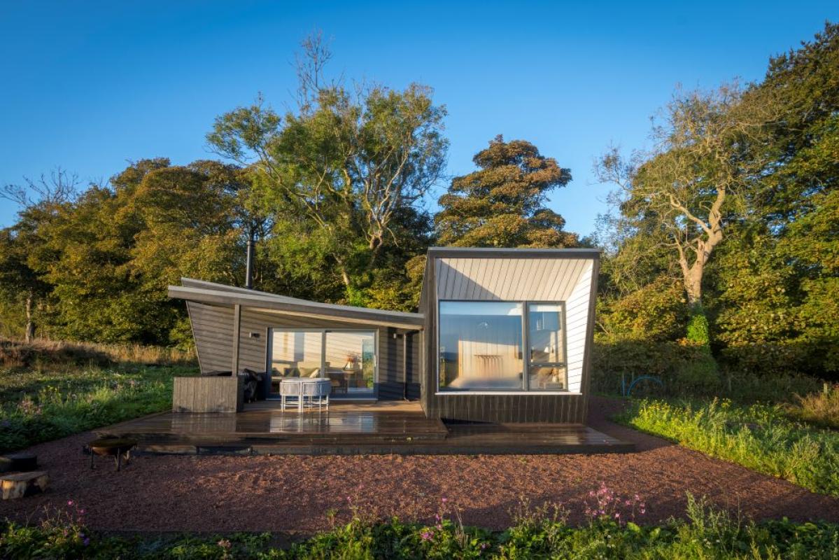 Off Grid at Cambo exterior