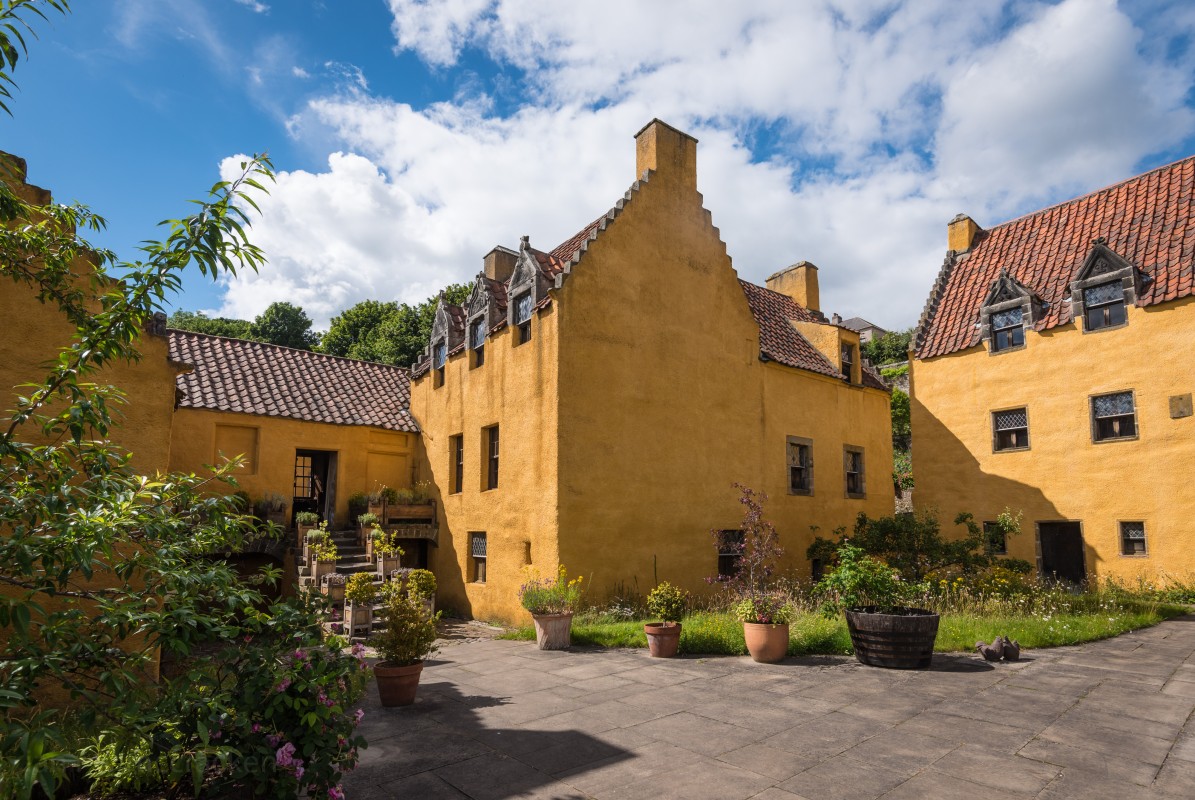 Culross Palace from the front